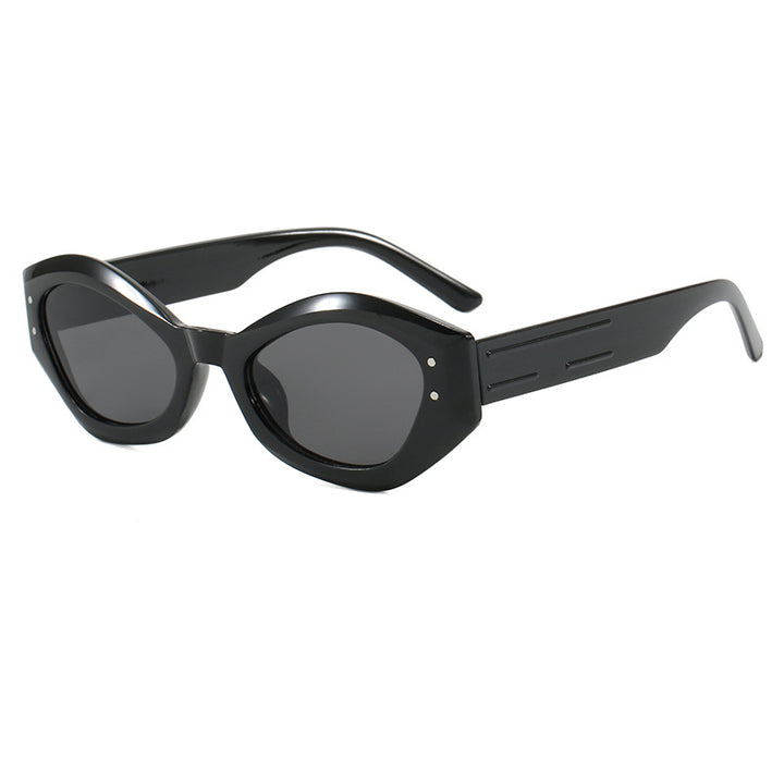 Women's Cat-Eye Sunglasses with Modern Design and Wide Frame Bowlift