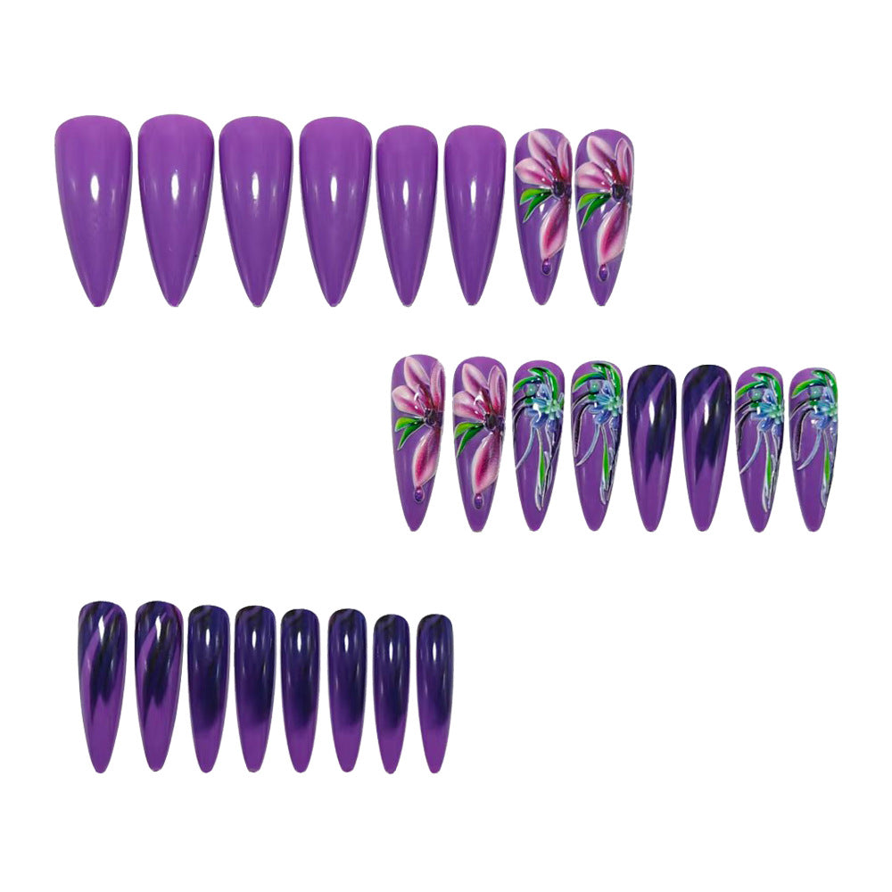 Artificial nails with artful floral design Bowlift