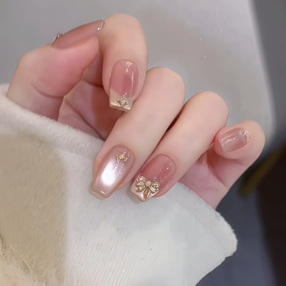 Artificial artificial nails with elegant glitter details Bowlift