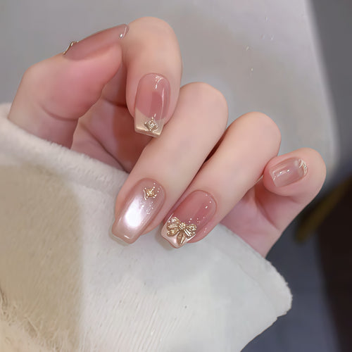 Artificial artificial nails with elegant glitter details Bowlift