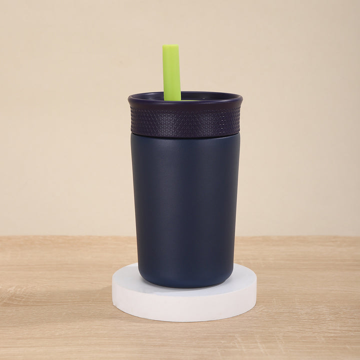 Ladies Insulated Drinking Bottle with Silicone Lid and Straw Bowlift