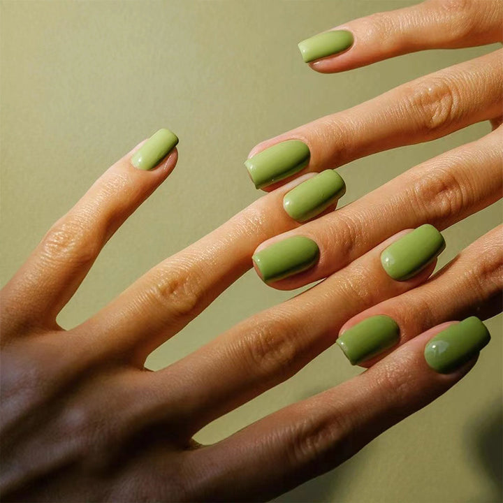 High-Quality Artificial Nails Bowlift