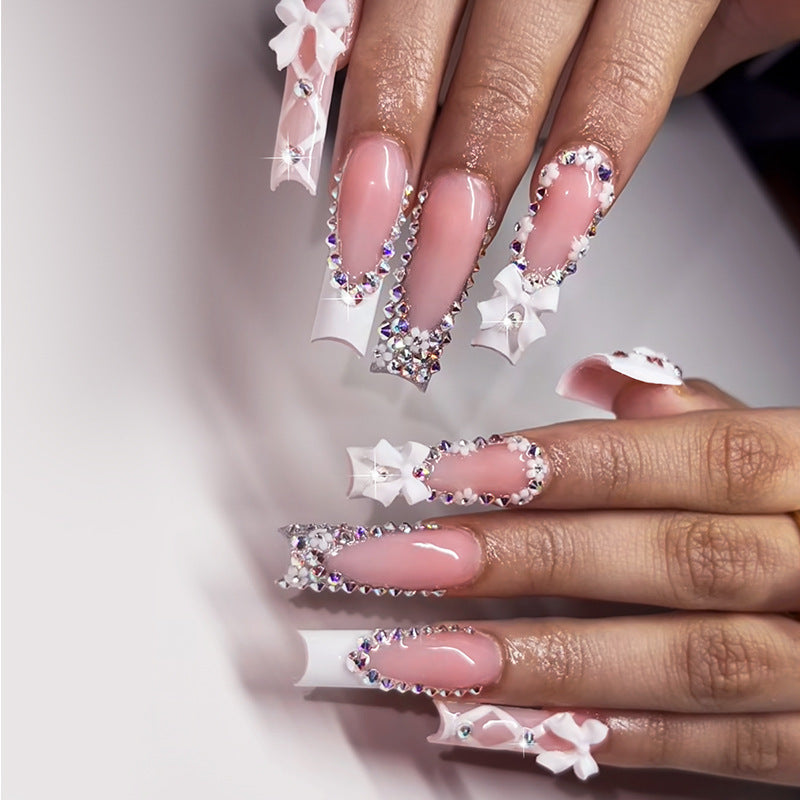 Shiny and creative nail art Bowlift