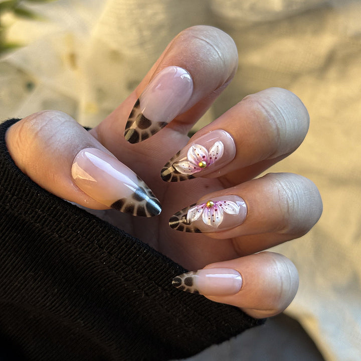 Press-On Nail Art Set Bowlift