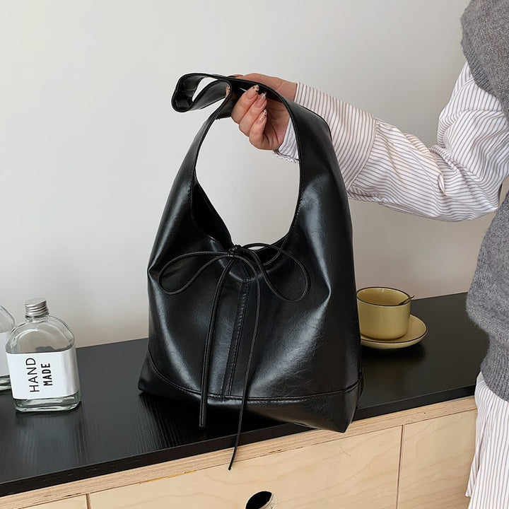 Chic Slouchy Hobo Bag Bowlift