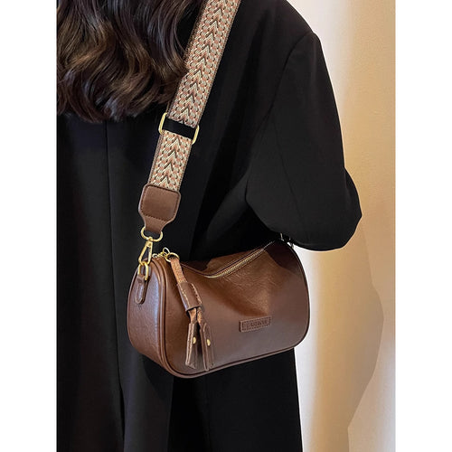 Elegant Zip-Closure Crossbody Bag Bowlift