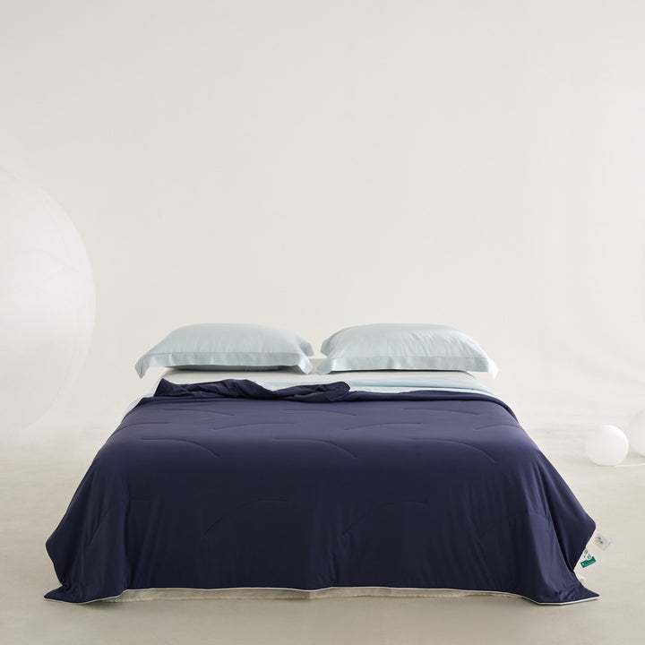 Women's breathable and comfortable blanket with soft texture Bowlift