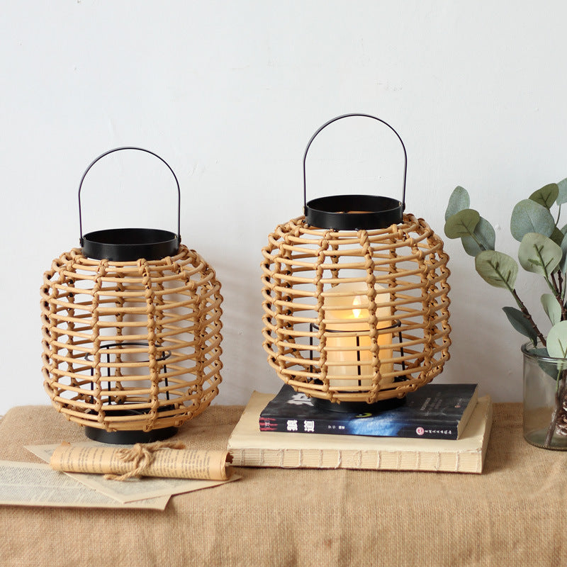 Handcrafted rattan lamp Bowlift