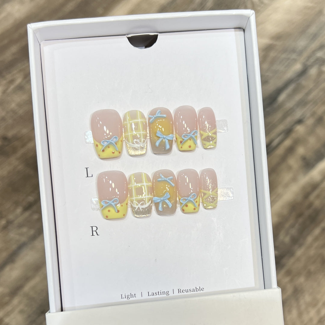 Decorative Press-On Nail Art Set with Charming Bow and Pattern Designs Bowlift