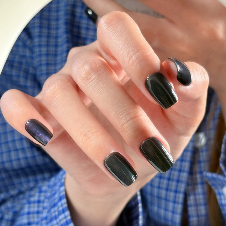 Artistic Press-On Nail Set with Unique Leopard Design Bowlift