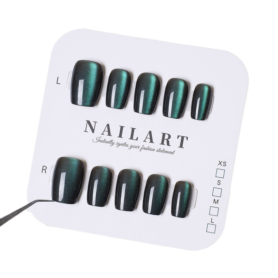 Glamorous Metallic Press-On Nails Bowlift