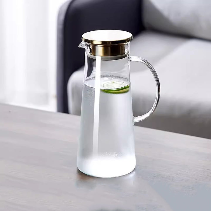 Ladies elegant glass jug with heat insulating lid Bowlift