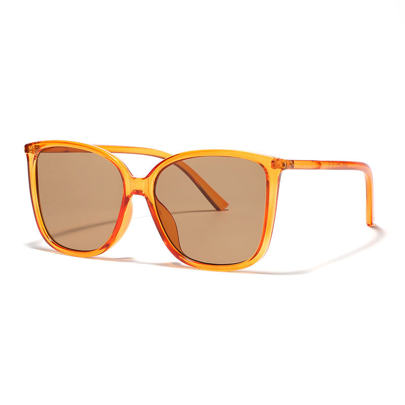 Ladies Cat-Eye Sunglasses with Luxurious Transparent Frame and UV Protection Bowlift