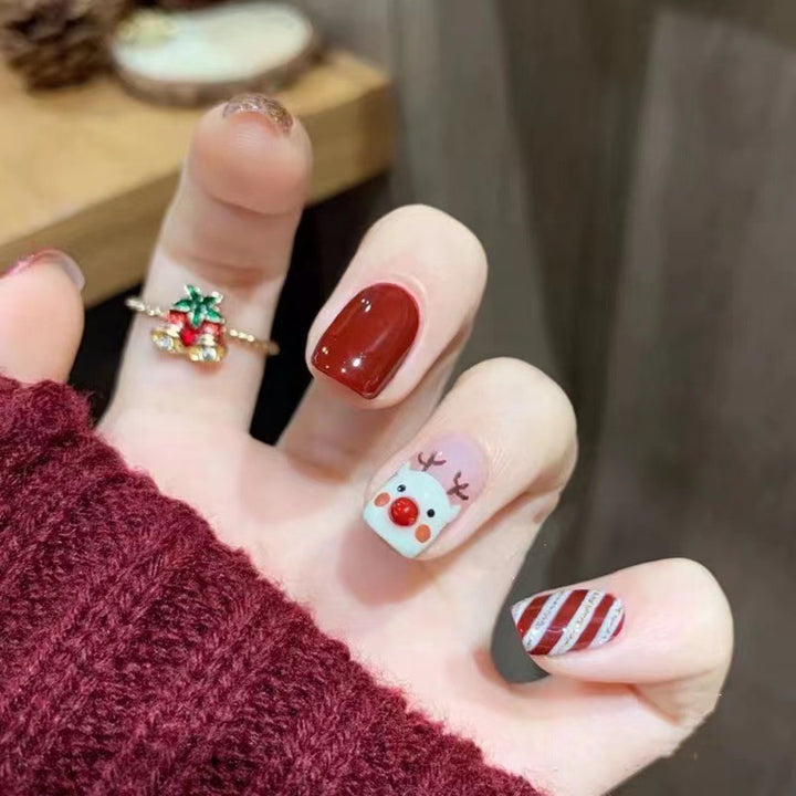 Creative and festive nail art Bowlift