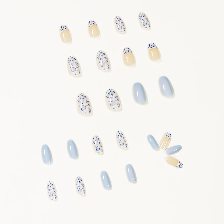 Artful nail art in modern leopard design Bowlift