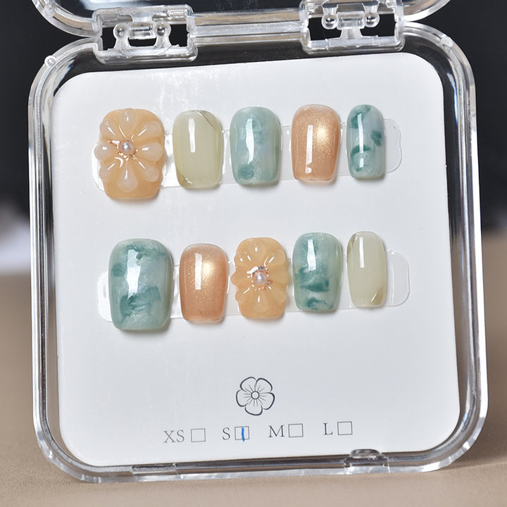 Decorative Floral Press-On Nail Set Bowlift
