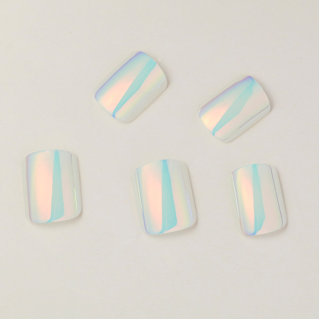 Iridescent Nail Tips Bowlift