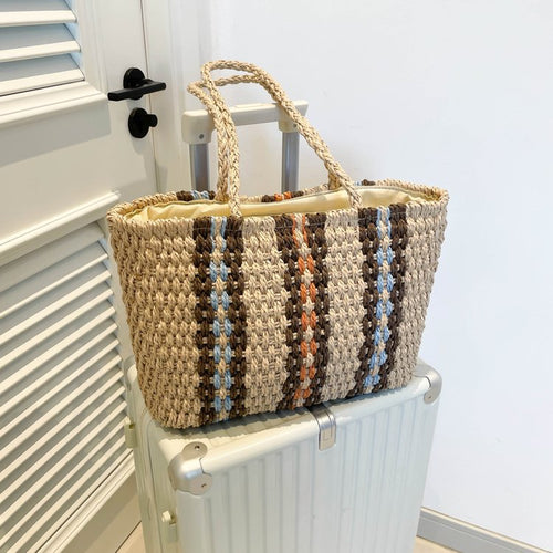 Handmade beach bag with colorful pattern Bowlift