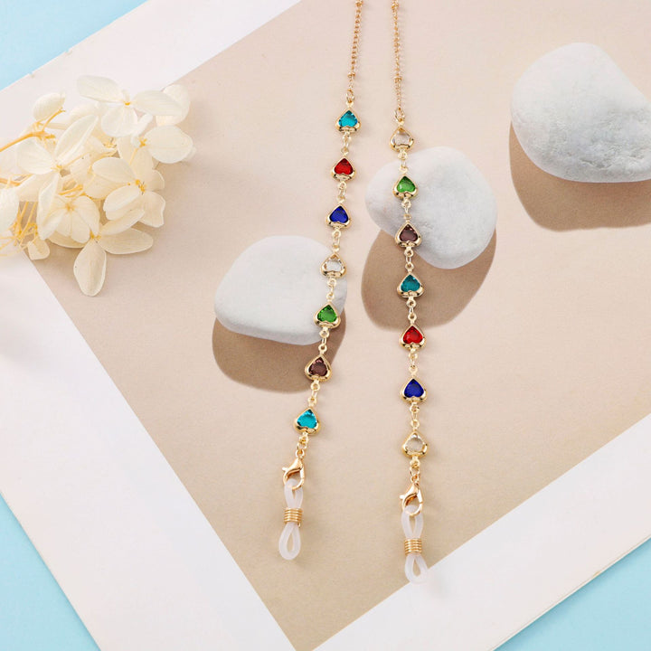 Heart-Shaped Eyewear Chain Bowlift