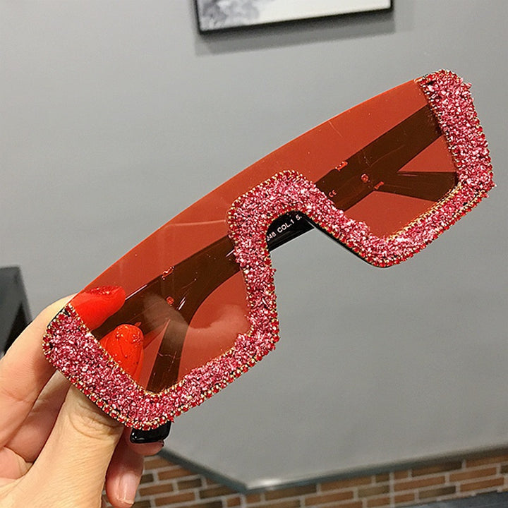 Ladies elegant glitter sunglasses with striking frame Bowlift