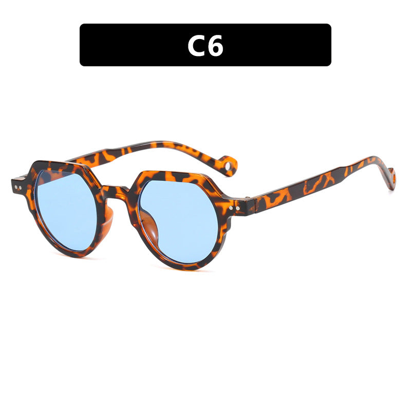 Women's geometric sunglasses with protective UV filter and sturdy frame Bowlift