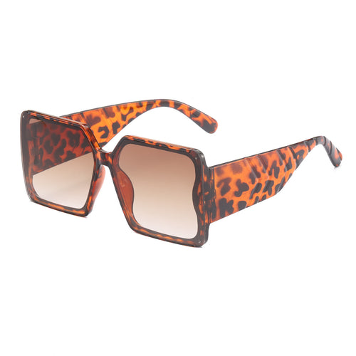 Women oversized sunglasses in trendy leopard print Bowlift