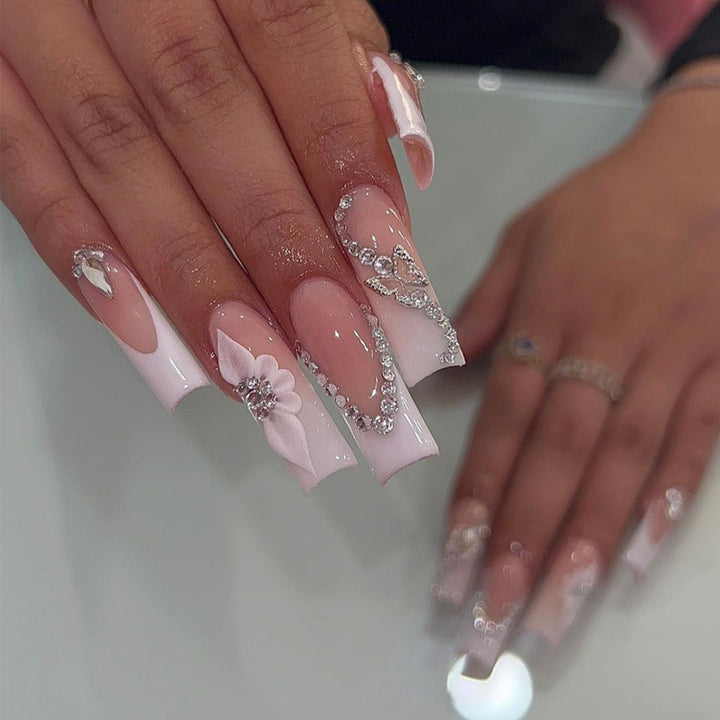 Glamorous Glittery Stiletto Press-On Nails Bowlift