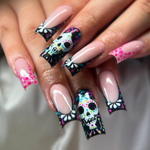 Artistic Skull Design Nail Art Bowlift