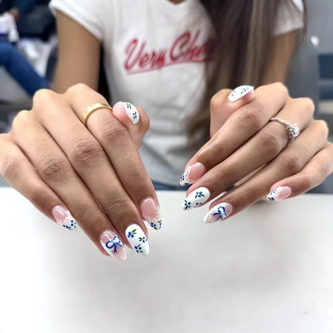 Artistic Floral-Themed Press-On Nails Bowlift