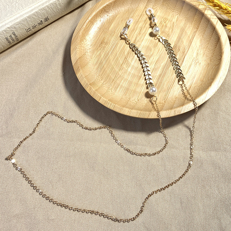 Fashionable glasses holder chain with good grip Bowlift