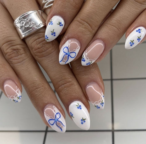 Artistic Floral-Themed Press-On Nails Bowlift