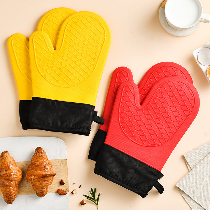Heat-resistant silicone oven gloves with ergonomic design Bowlift