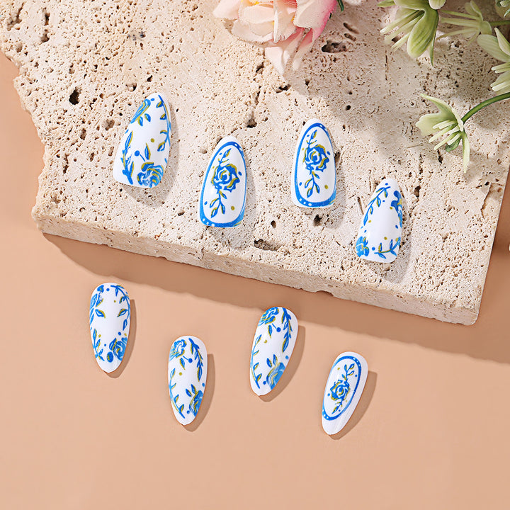 Decorative nails with floral design Bowlift