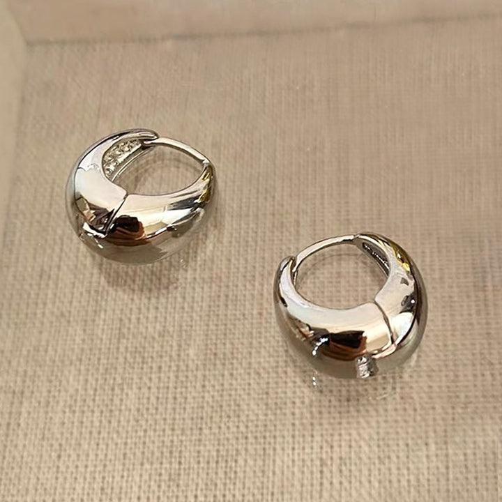 Fashionable Hoops Made of High-Quality Metal Bowlift