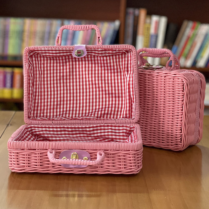 Vintage-Inspired Woven Storage Case Bowlift