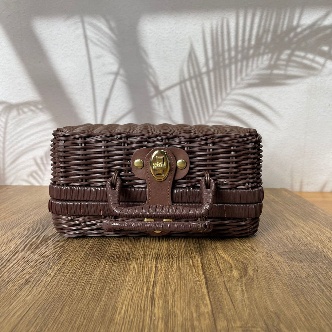Women braided cosmetic and storage case Bowlift