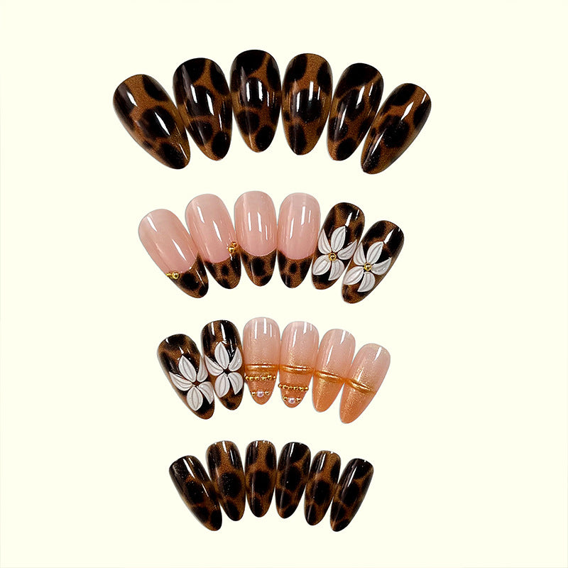 Artistic Nail Tips with Animal Designs Bowlift