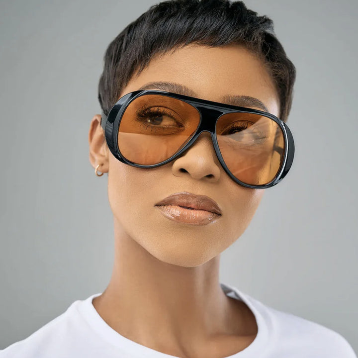 Women's sporty sunglasses in a futuristic design Bowlift