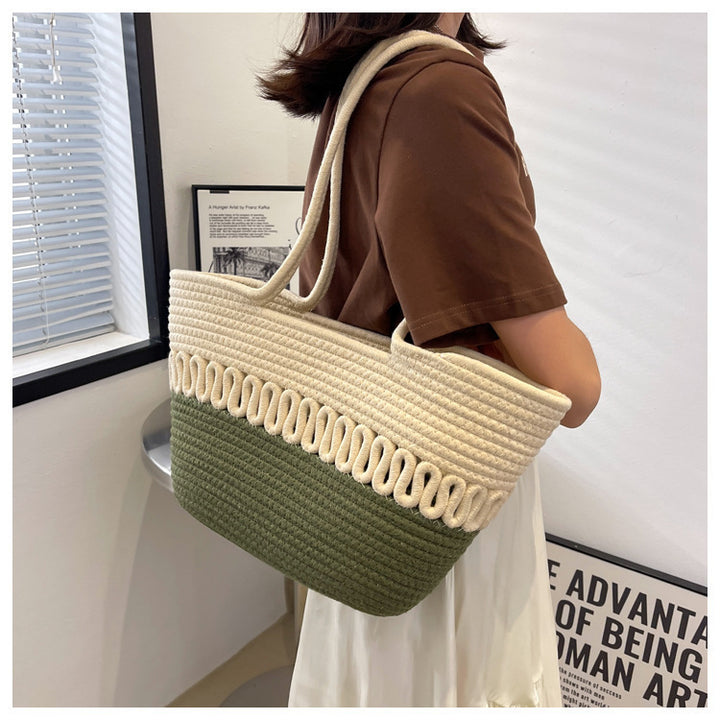 Elegant Handcrafted Beach Bag with Fine Braided Pattern Bowlift