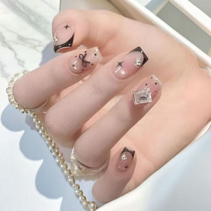 Decorative Press-On Nails Bowlift