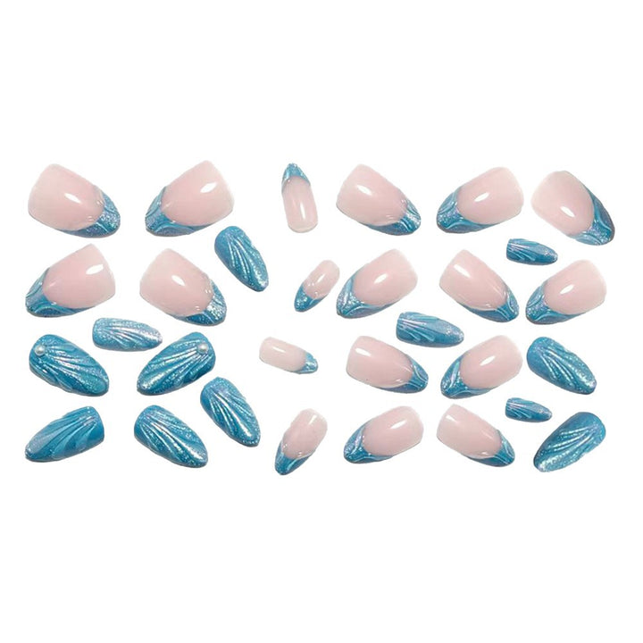 Artificial Nails in Elegant Wave Design Bowlift