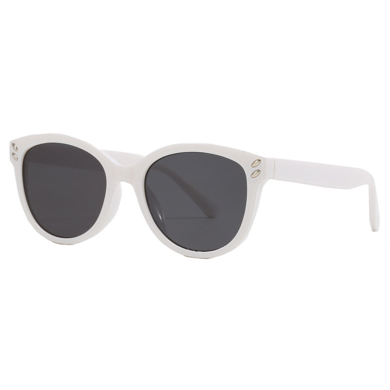 Ladies fashionable designer sunglasses with unique glamour frame Bowlift