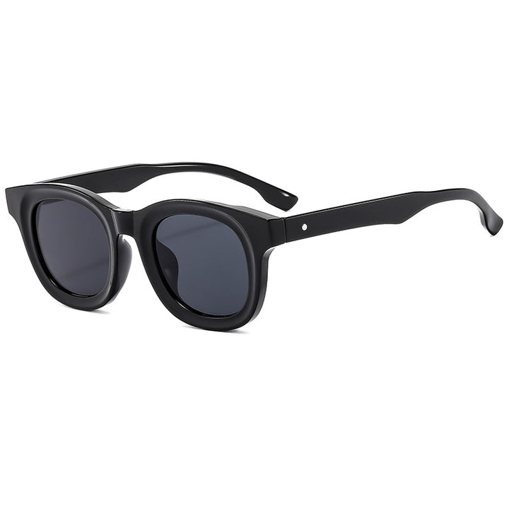Women's Round Sunglasses with Stylish, Wide Plastic Frame Bowlift