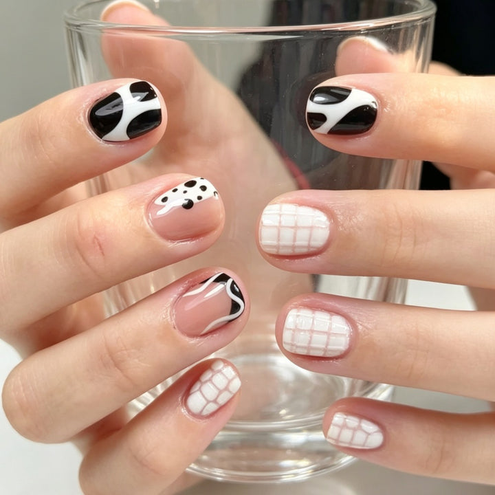 Creative Fashionable Art Nails Bowlift
