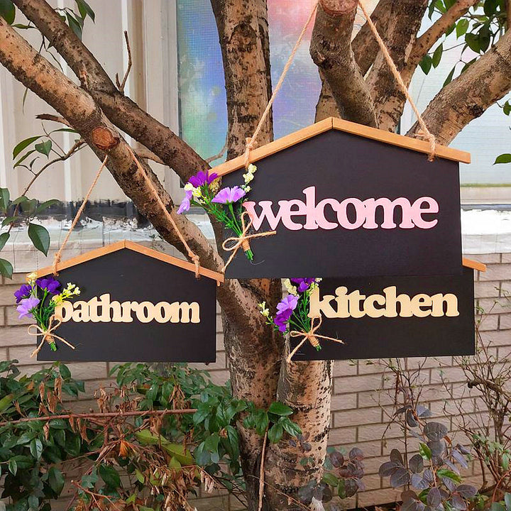 Decorative Toilet Board with Flower Accents
