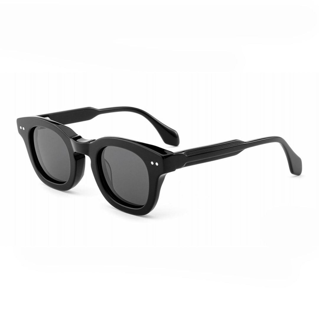 Women's timeless sunglasses with unique frame and premium lenses Bowlift