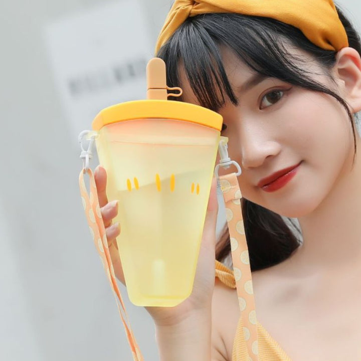 Ladies creative fruit water bottle Bowlift