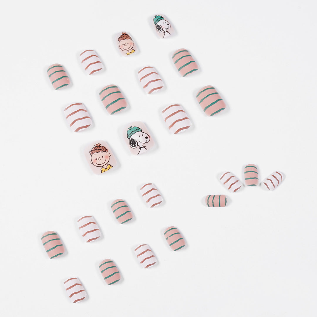 Artificial artificial nails with playful mascot design Bowlift