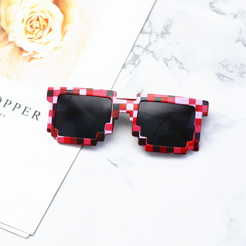 Fashion Forward Geometric Sunglasses Bowlift