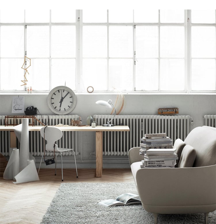 BowLift | Bauhaus KI Classic Table Lamp Replica